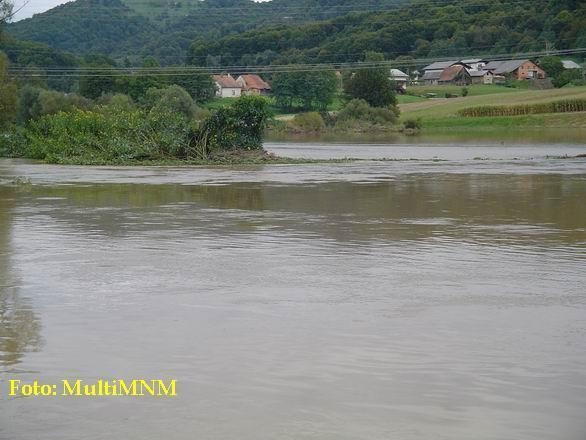 Poplave407.JPG - Dravinja je huje poplavljala leta 2007